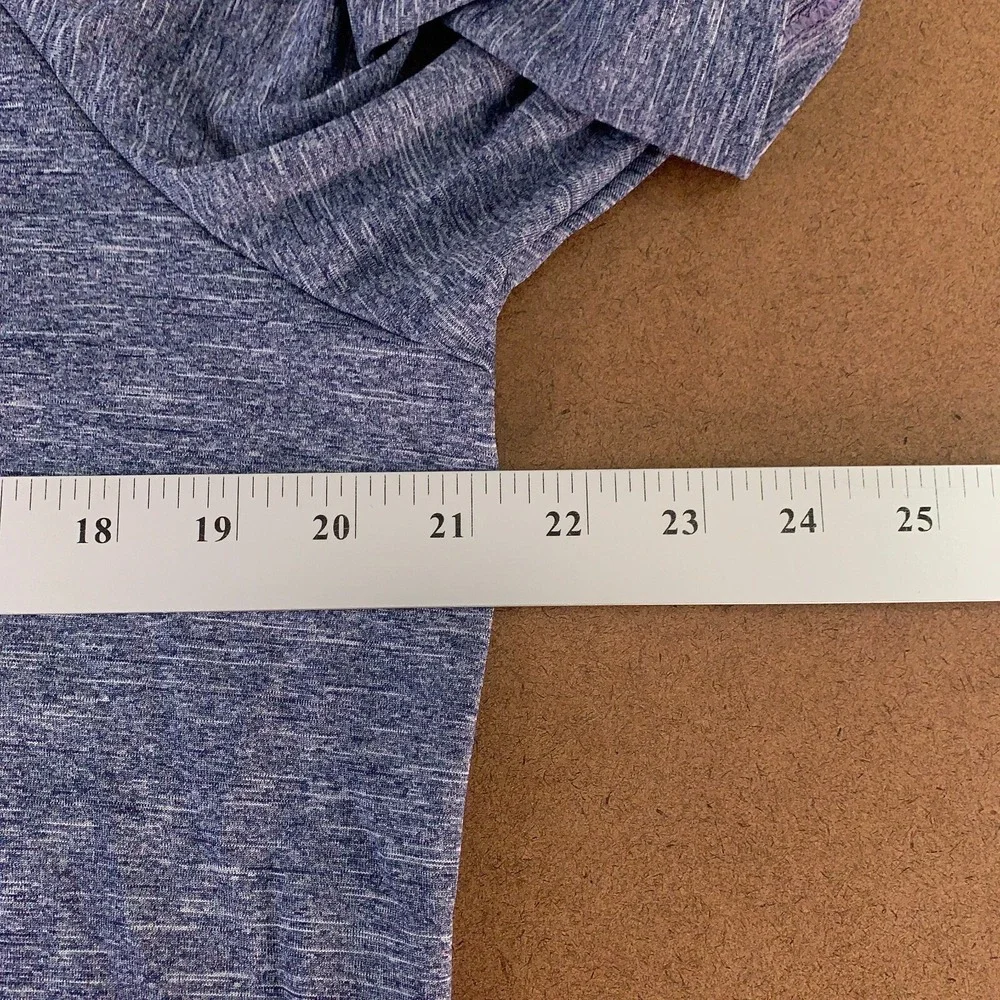Nike Swim Dri Fit Men's Size medium‎ Blue Short Sleeve UPF 40+ Crew Neck Tee